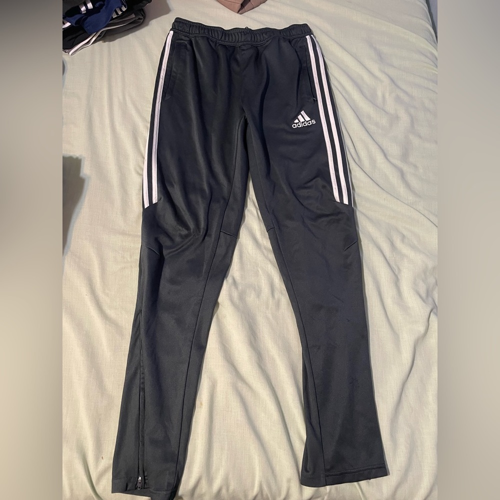 Adidas toro 17 size small